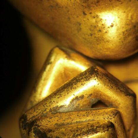 statuette-portrait en laiton doré et argenté représentant l’actrice Mademoiselle Rachel par Jean-Auguste Barre (1847 ; Paris, musée Carnavalet – Histoire de Paris) - Photo : INP