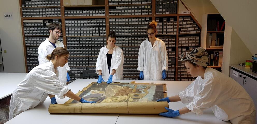 Chantier des collections au cabinet d'arts graphiques du Musée des arts décoratifs. Photo de l'INP, 2018